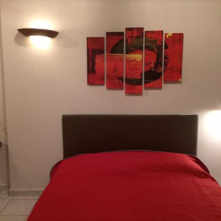 Lilac Studio Apartment Kavála ภายนอก รูปภาพ