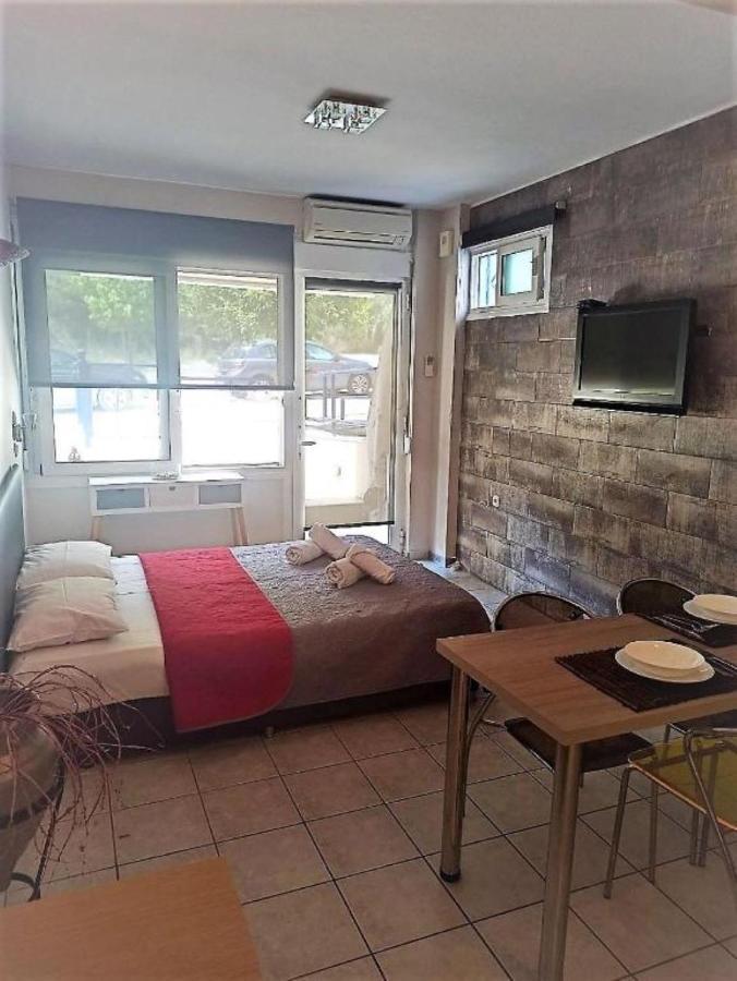 Lilac Studio Apartment Kavála ภายนอก รูปภาพ